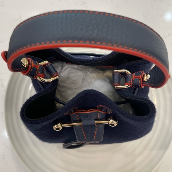 Strathberry Lana Osette Bucket Bag Cashmere & Leather, Navy w Maple Edgestitch. - Picture 2 of 7